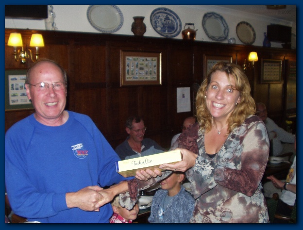 600x449 pixels (109K)